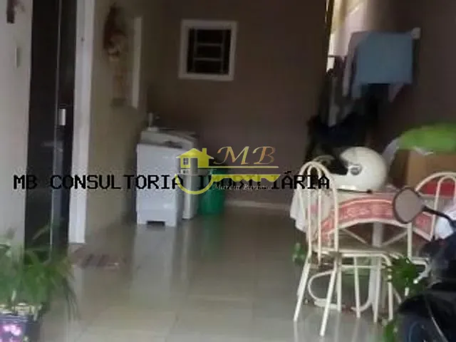 Casa 2 quartos e 1 banheiro, à venda, no bairro Nucleo Residencial Vila Vitoria em Campinas