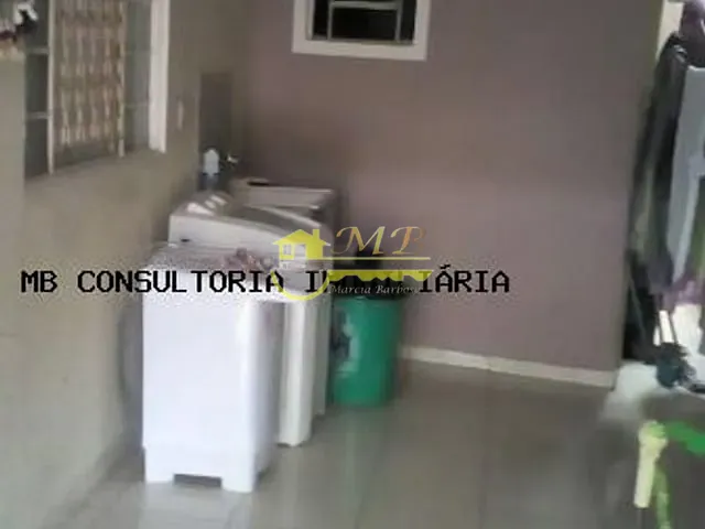 Casa 2 quartos e 1 banheiro, à venda, no bairro Nucleo Residencial Vila Vitoria em Campinas