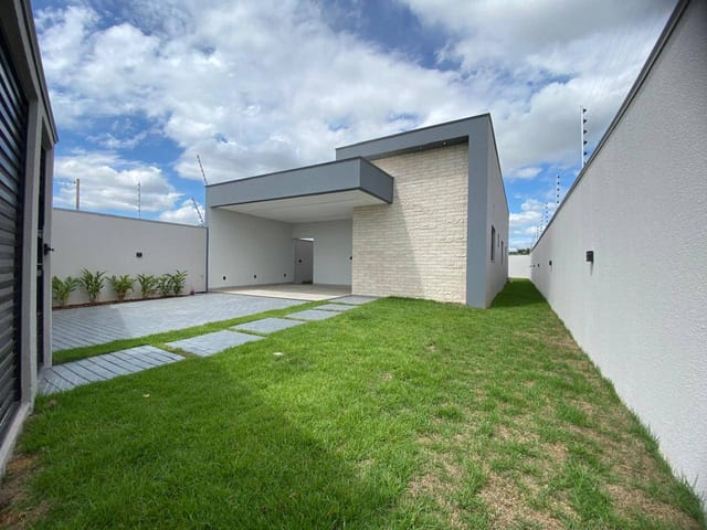 Casa com 324m² 3 quartos e 1 banheiro, à venda, no bairro Sonhalto Videira em Sinop