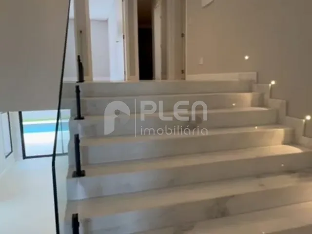 Casa com 520m² 4 quartos e 6 banheiros, à venda, no bairro Alphaville em Santana de Parnaíba