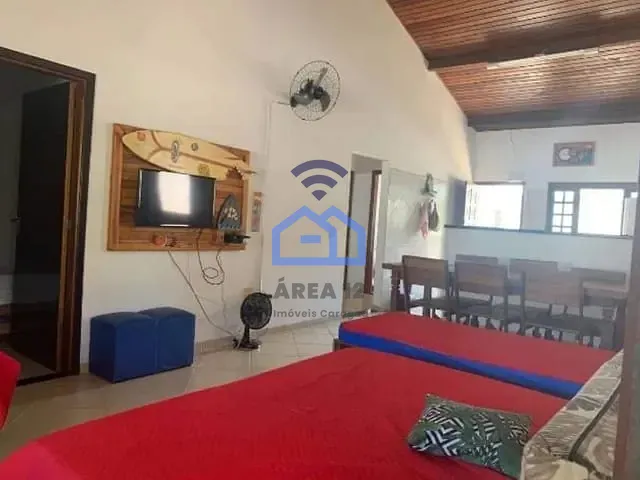Casa com 402m² 3 quartos e 2 banheiros, à venda, no bairro Cocanha em Caraguatatuba