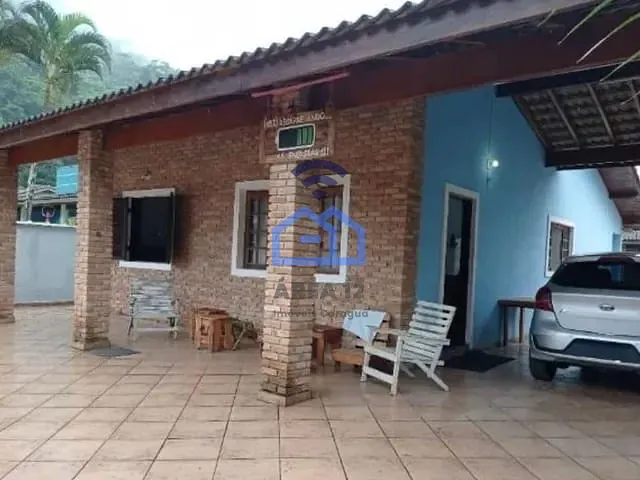 Casa com 402m² 3 quartos e 2 banheiros, à venda, no bairro Cocanha em Caraguatatuba