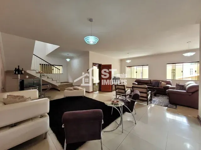 Casa com 300m² 3 quartos e 3 banheiros, à venda, no bairro Jardim Mantiqueira Boulervard em Andradas