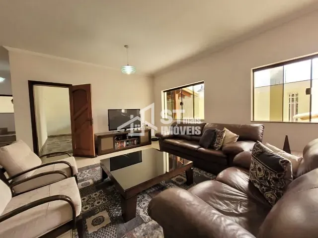 Casa com 300m² 3 quartos e 3 banheiros, à venda, no bairro Jardim Mantiqueira Boulervard em Andradas