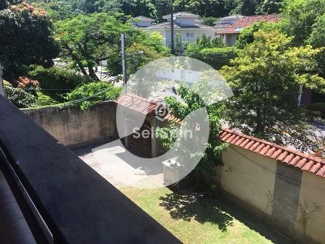Casa 8 quartos e 6 banheiros, para alugar, no bairro Itaipu em Niterói