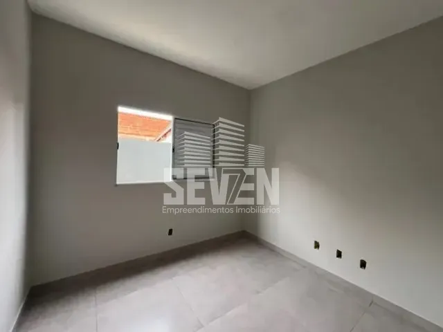 Casa com 248m² 2 quartos e 1 banheiro, à venda, no bairro Tangarás em Bauru