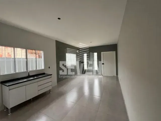 Casa com 248m² 2 quartos e 1 banheiro, à venda, no bairro Tangarás em Bauru