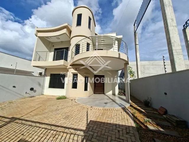 Casa 3 quartos e 3 banheiros, para alugar, no bairro residencial safira em Sinop