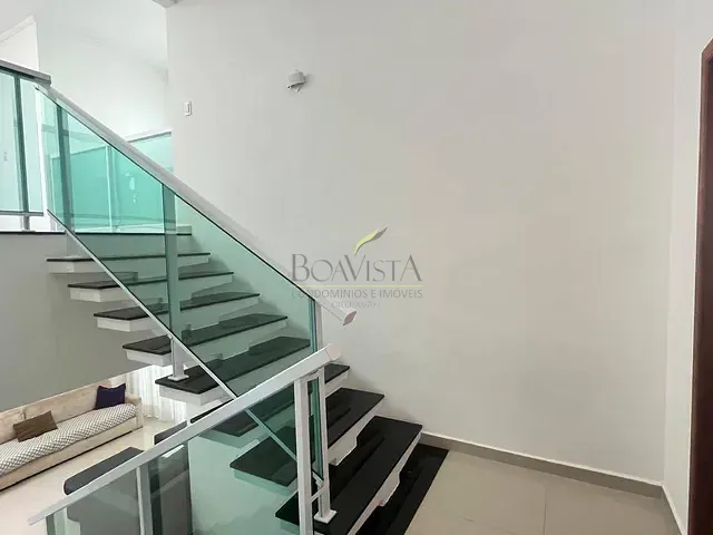 Casa com 1263m² 4 quartos e 7 banheiros, para alugar, no bairro Residencial Santa Fé em Piracaia