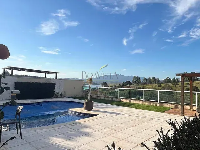 Casa com 1263m² 4 quartos e 7 banheiros, para alugar, no bairro Residencial Santa Fé em Piracaia