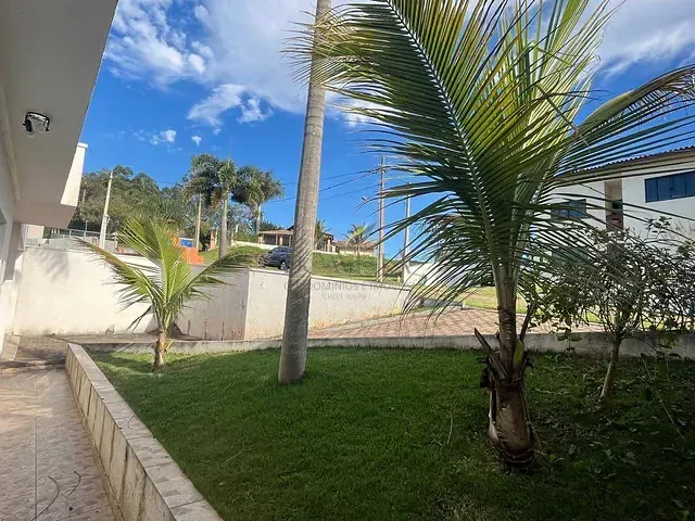 Casa com 1263m² 4 quartos e 7 banheiros, para alugar, no bairro Residencial Santa Fé em Piracaia