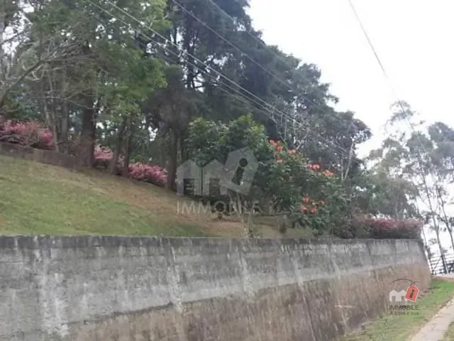 Casa com 1200m², à venda, no bairro Itaipava em Petrópolis