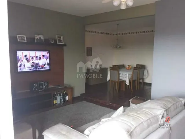 Casa com 1200m², à venda, no bairro Itaipava em Petrópolis