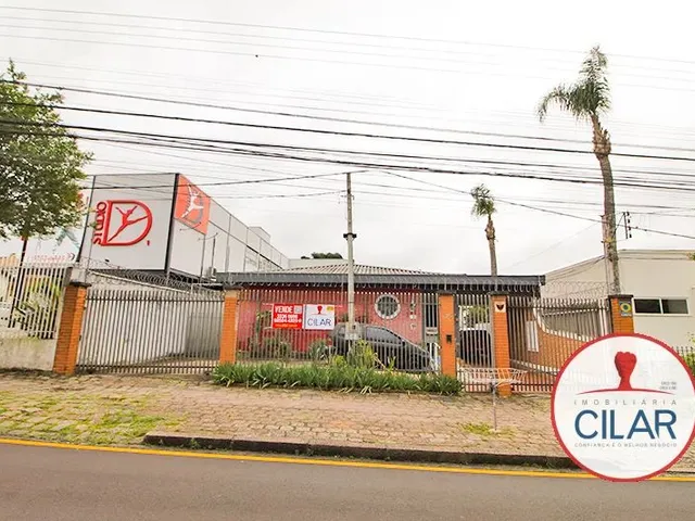 Casa 4 quartos e 3 banheiros, à venda, no bairro Bom Retiro em Curitiba