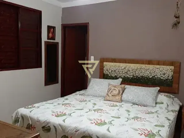 Casa com 200m² 2 quartos e 3 banheiros, à venda, no bairro Jardim Alexandre Balbo em Ribeirão Preto