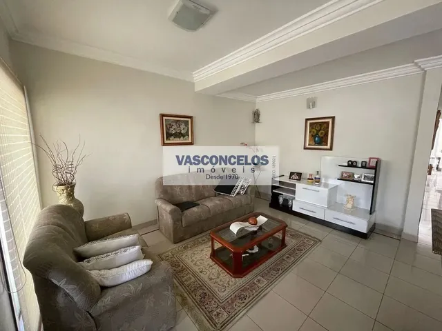 Casa com 360m² 3 quartos e 5 banheiros, à venda, no bairro Jardim das Colinas em São José Dos Campos