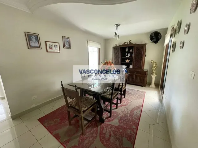 Casa com 360m² 3 quartos e 5 banheiros, à venda, no bairro Jardim das Colinas em São José Dos Campos