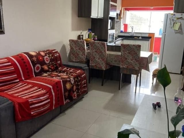 Casa com 315m² 2 quartos e 1 banheiro, à venda, no bairro Três Vendas em Pelotas