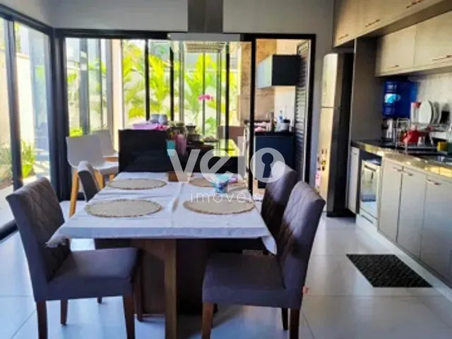 Casa com 300m² 3 quartos e 3 banheiros, à venda, no bairro Piracangaguá em Taubaté
