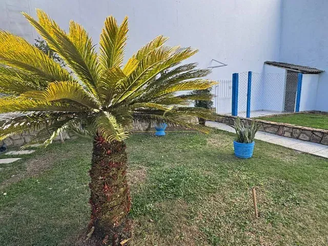 Casa 4 quartos e 5 banheiros, para alugar, no bairro Jardim Alvorada em Piracaia