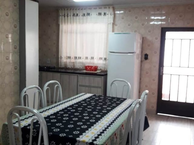 Casa com 185m² 2 quartos e 2 banheiros, à venda, no bairro Uvaranas em Ponta Grossa