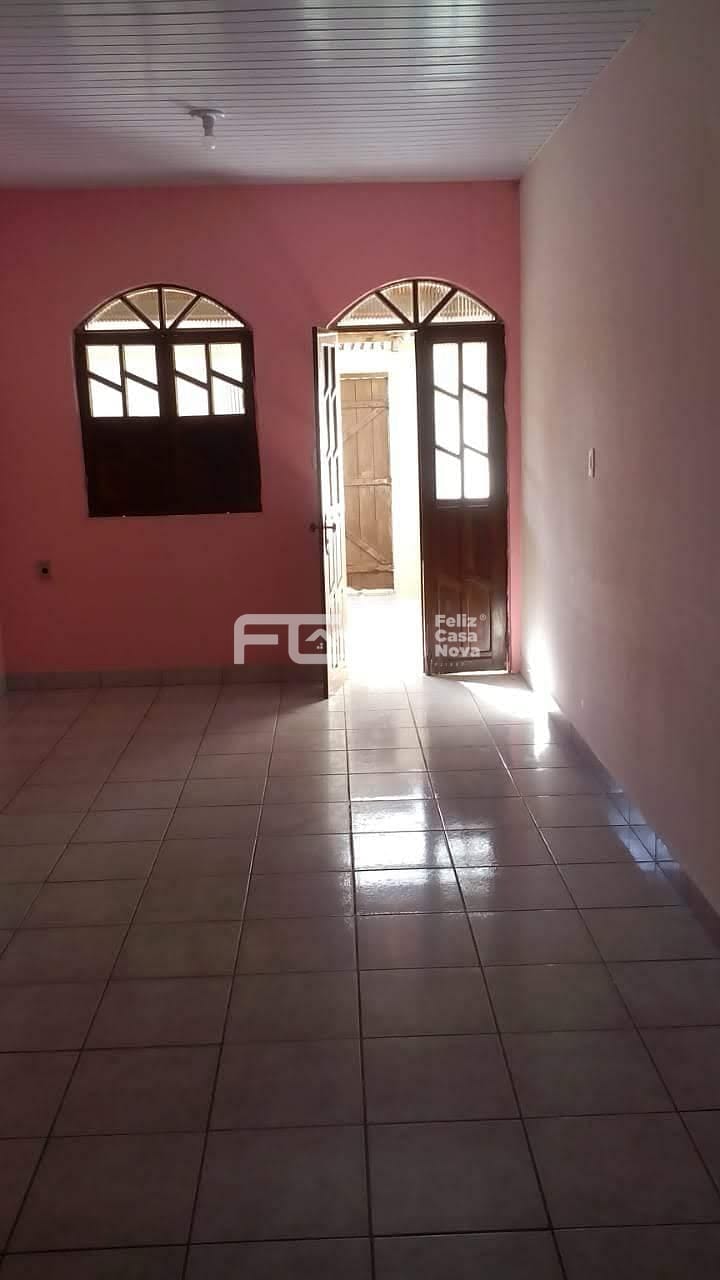 Casa à venda com 2 quartos, 10m² - Foto 3