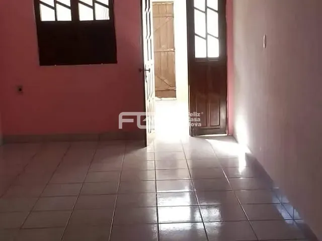 Casa 2 quartos e 1 banheiro, à venda, no bairro Piaçaveira em Camaçari