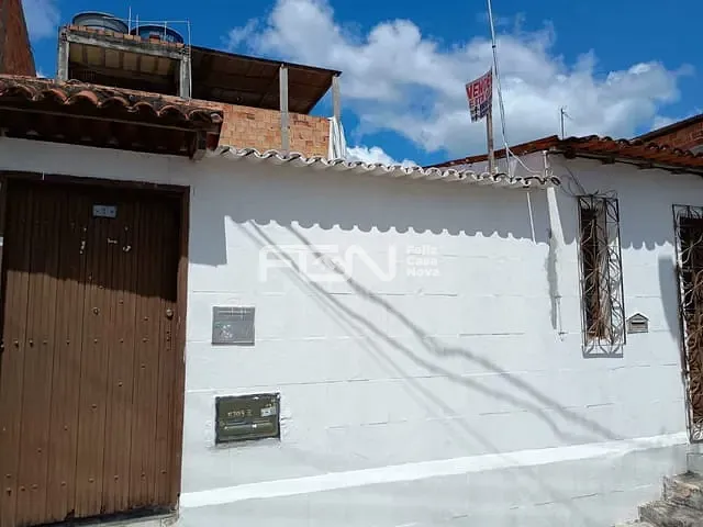 Casa 2 quartos e 1 banheiro, à venda, no bairro Piaçaveira em Camaçari