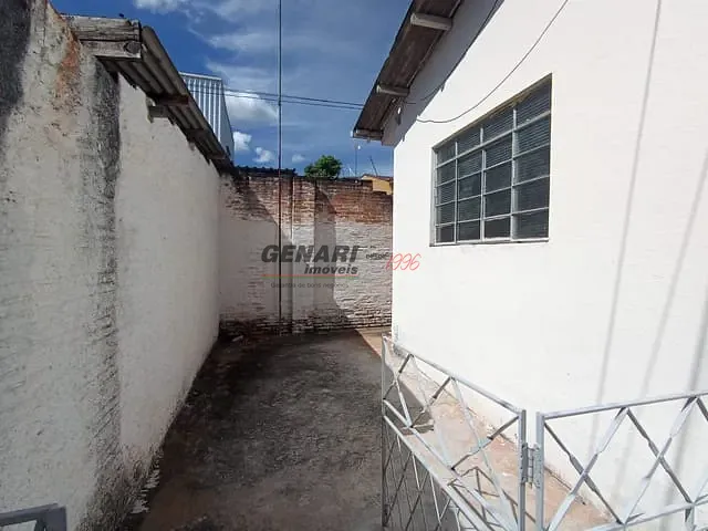 Casa com 50m² 2 quartos e 1 banheiro, para alugar, no bairro Vila Vitória II em Indaiatuba