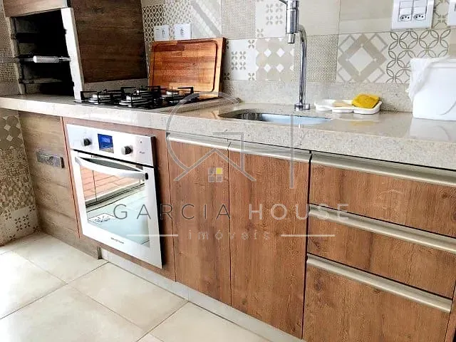 Casa com 250m² 3 quartos e 2 banheiros, à venda, no bairro Jardim Valência em Bonfim Paulista