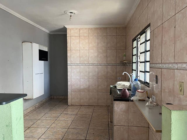 Casa com 200m² 2 quartos e 1 banheiro, à venda, no bairro Santa Clara em Campinas