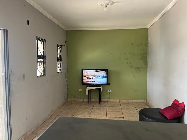 Casa com 200m² 2 quartos e 1 banheiro, à venda, no bairro Santa Clara em Campinas