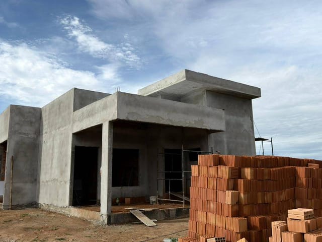 Casa com 200m² 2 quartos e 1 banheiro, à venda, no bairro Parque Amazonas em Sinop