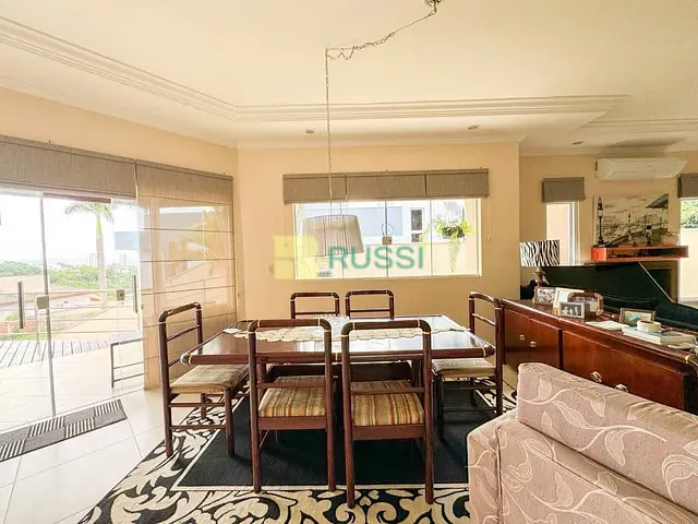 Casa com 1000m² 4 quartos e 6 banheiros, à venda ou para alugar, no bairro Parque Mirante Do Vale em Jacareí