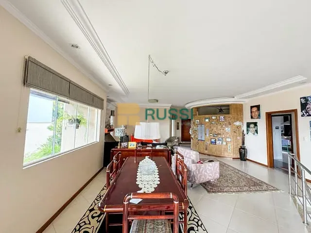 Casa com 1000m² 4 quartos e 6 banheiros, à venda ou para alugar, no bairro Parque Mirante Do Vale em Jacareí