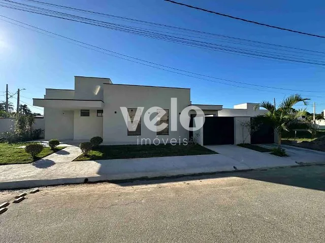 Casa 3 quartos e 3 banheiros, à venda, no bairro Parque São Luís em Taubaté
