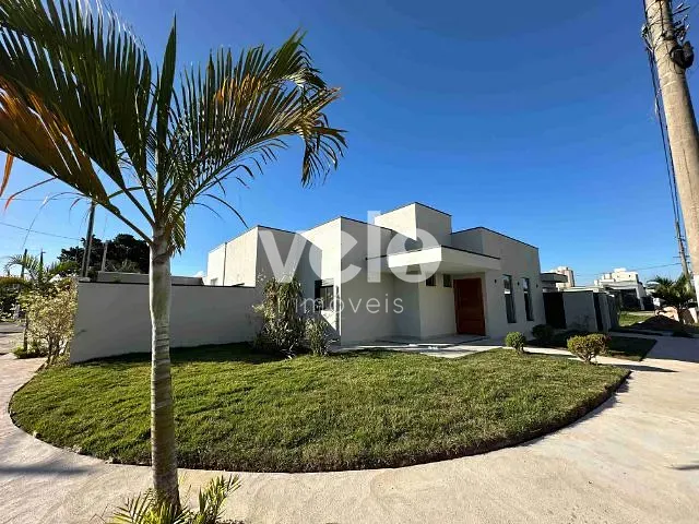 Casa 3 quartos e 3 banheiros, à venda, no bairro Parque São Luís em Taubaté