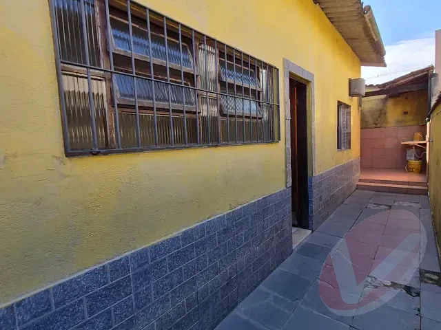 Casa 2 quartos e 2 banheiros, à venda, no bairro Melvi em Praia Grande