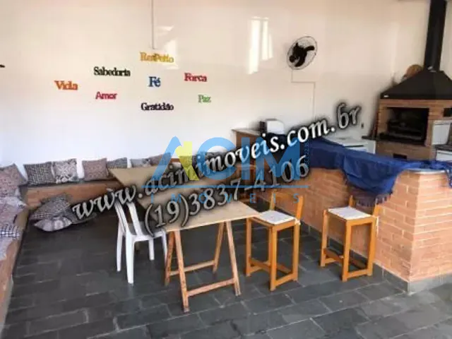 Casa com 313m² 3 quartos e 1 banheiro, à venda, no bairro Centro em Jaguariúna