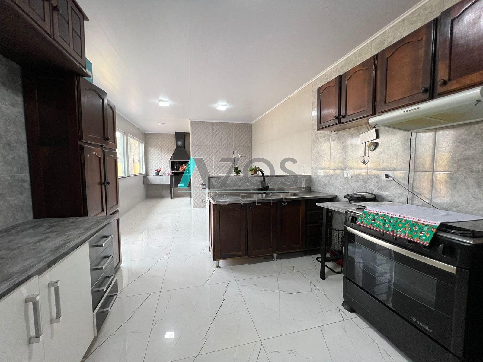 Casa à venda com 3 quartos, 90m² - Foto 11