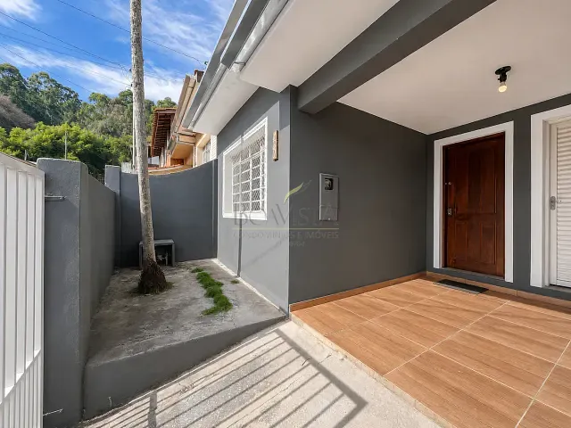Casa 2 quartos e 1 banheiro, para alugar, no bairro Jardim Primavera em Piracaia