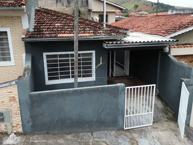 Casa 2 quartos e 1 banheiro, para alugar, no bairro Jardim Primavera em Piracaia