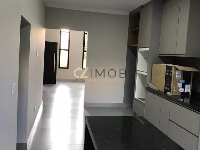 Casa com 250m² 3 quartos e 5 banheiros, à venda, no bairro Jardim Valencia em Ribeirão Preto
