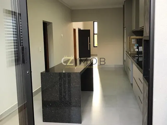 Casa com 250m² 3 quartos e 5 banheiros, à venda, no bairro Jardim Valencia em Ribeirão Preto