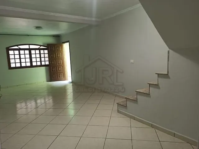 Casa com 125m² 4 quartos e 2 banheiros, à venda ou para alugar, no bairro Vila Mercedes em Mauá