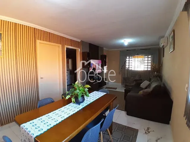 Casa com 210m² 4 quartos e 2 banheiros, à venda, no bairro Conjunto Habitacional 31 de Março (COHAB) em Santa Bárbara D'Oeste