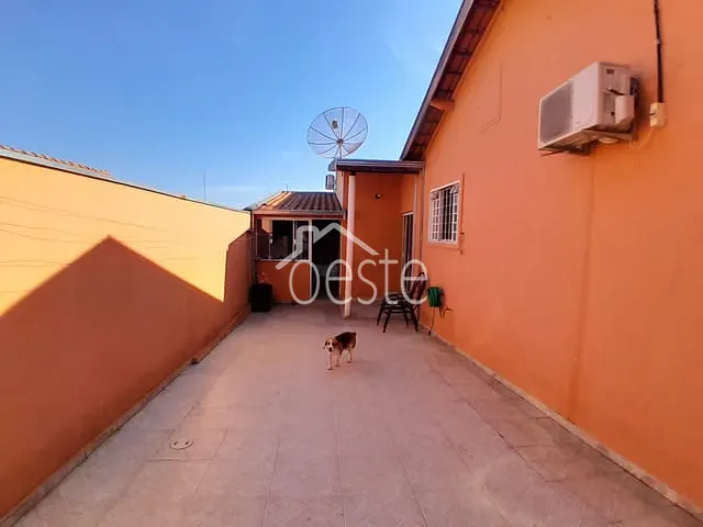 Casa com 210m² 4 quartos e 2 banheiros, à venda, no bairro Conjunto Habitacional 31 de Março (COHAB) em Santa Bárbara D'Oeste