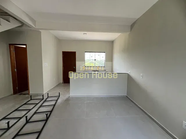 Casa com 150m² 3 quartos e 3 banheiros, à venda, no bairro Colônia Santo Antônio em Barra Mansa