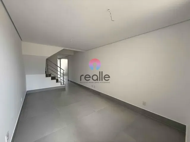 Casa com 122m² 2 quartos e 3 banheiros, à venda, no bairro Santa Mônica em Belo Horizonte
