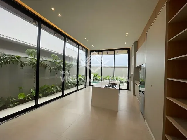 Casa à venda, no bairro Alameda das Cores Residencial em Sinop